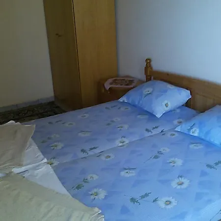 Famili Barba Yani Златни пясъци