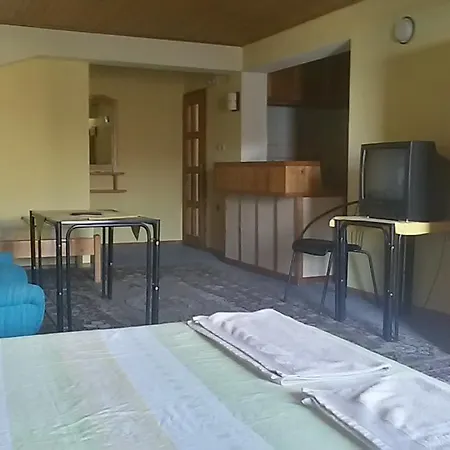 Otel Famili Barba Yani *