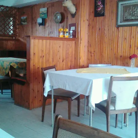 Famili Barba Yani * Altın Kumlar