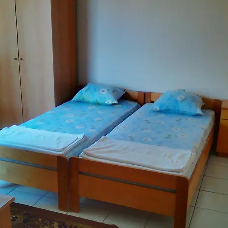 Famili Barba Yani Otel *