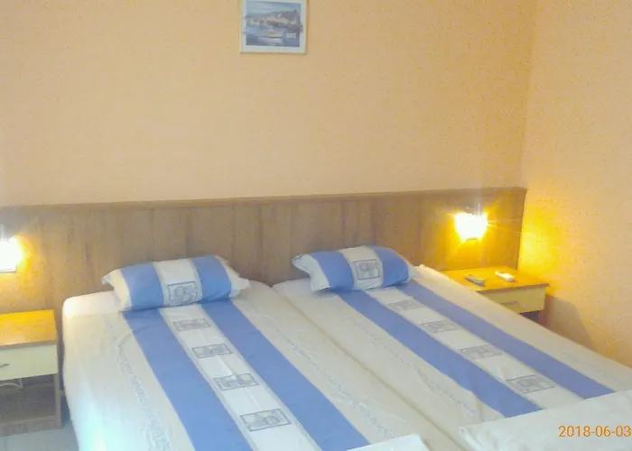 Hotel Famili Barba Yani *