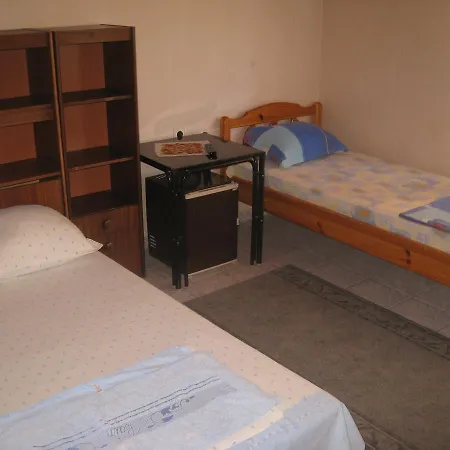 Famili Barba Yani Złote Piaski