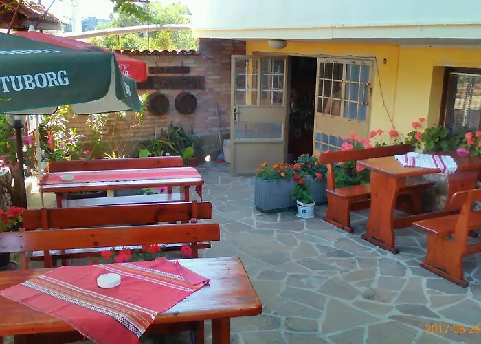 Hotel Famili Barba Yani